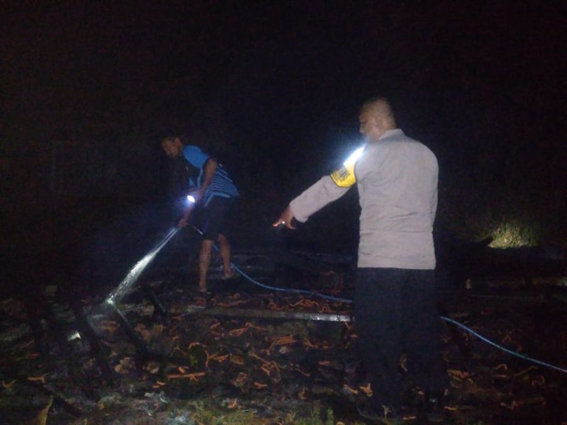 Polsek Samarang Mendatangi TKP Kebakaran Rumah