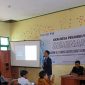Mahasiswa KKN IPI Garut Saat Mengadakan Seminar di MTS Assalam Pendeuy