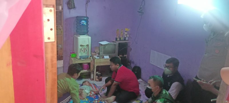 Polsek Karangpawitan Dampingi Mensos