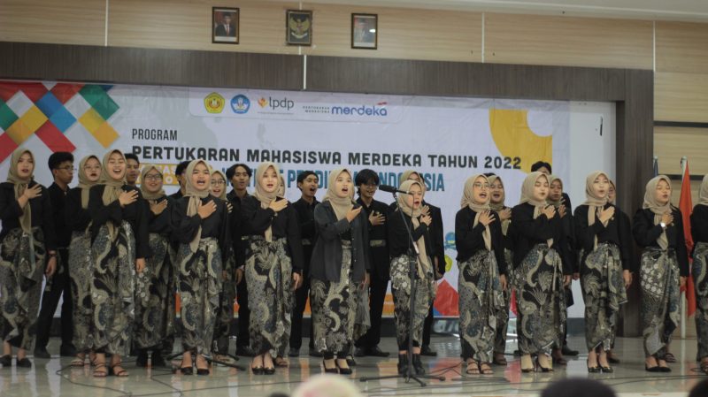 31 Mahasiswa dari 18 Perguruan Tinggi Se-Indonesia dari Program Pertukaran Mahasiswa Merdeka (PMM) di Lepas IPI Garut