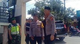 Kapolres GArut AKBP Rio Wahyu Anggoro, SH.,SIK saat silaturahimi di Desa Situsari Kecamatan Karangpawitan