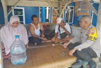 Polisi RW Polsek Cikelet Polres Garut Silaturahmi Kamtibmas Dengan Warga 