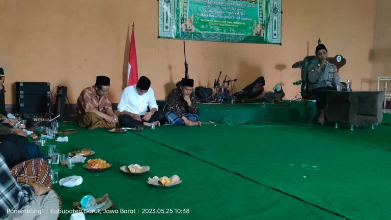 Kanit Binmas Polsek Bayongbong Polres Garut Pengajian Rutin Bulanan