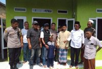 Anggota Polsek Tirtajaya Polres Karawang menghadiri Peresmian Rumah Yatim Piatu di Desa Srikamulyan