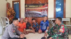 Pak Bhabin Giat Silaturahmi dan Sambang Warga dalam Rangka Program Polisi RW
