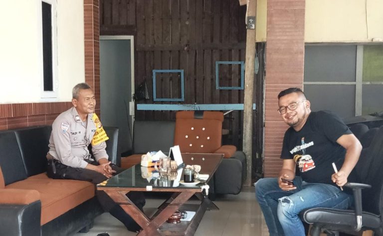 Giat Sambang Bhabinkamtibmas Polsek Lemahabang Polres Karawang Polda Jabar