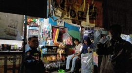 Bhabinkamtibmas Polsek Karawang Kota Polres Karawang Patroli Keliling Desa