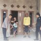 Sambangi Pos Kamling Desa Cibadak Patroli Polsek Rawamerta Polres Karawang Sampaikan Pesan Kamtibmas