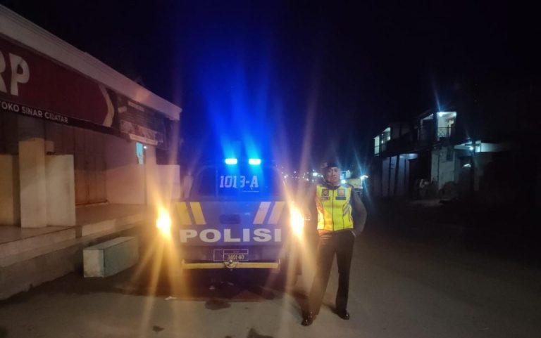 Patroli Garut Lautan Biru Cegah Kriminalitas oleh Polsek Cisurupan Polres Garut
