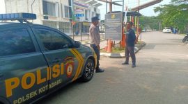Patroli Polsek Kotabaru Polres Karawang Rutin Kunjungi Warga Perum Buana