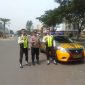 Patroli 3202 C Polsek Telukjambe Timur Polres Karawang Tinjau Kamtibmas di Grand Taruma