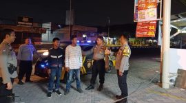 Personel Patroli Prekat Polsek Klari Patroli Dialogis Dengan Cara Humanis