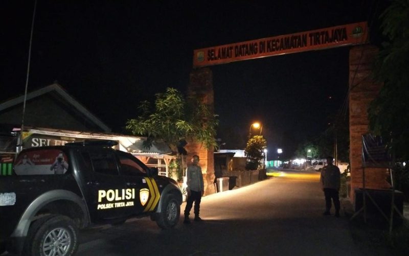 Patroli Prekat Polsek Tirtajaya Polres Karawang Ciptakan Keamanan dan Ketertiban Serta Kondusifitas di Wilayah Hukum Polsek Tirtajaya