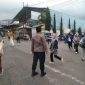 Polsek Leles Polres Garut Laksanakan Rawan Pagi Cegah Kemacetan 