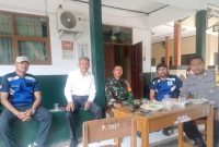 Sinergitas TNI-Polri Polsek Rawamerta Polres Karawang Jaga Kegiatan SMPN I Rawamerta 