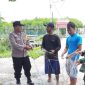 Bhabinkamtibmas Polsek Cibuaya Polres Karawang Bersnergitas Dengan Babinsa Melaksanakan Patroli Dialogis  