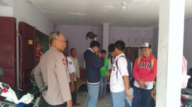 Cegah Tawuran Pelajar Personil Polsek Tirtajaya Polres Karawang Berikan Arahan Kepada Anak-anak Sekolah 