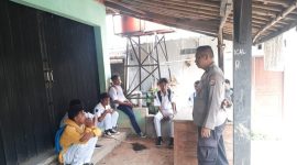 Generasi di Edukasi Hukum oleh Personil Polsek Tegalwaru Polres Karawang Sosialisasi Bina Kusuma Lodaya 2023