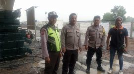 Polsek Telukjambe Barat Polres Karawang Berpatroli ke Stasiun KCJB DK 43