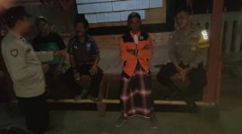 Bhabinkamtibmas Polsek Cilamaya Polres Karawang Lakukan Sambang Ke Poskamling Guna Wujudkan Situasi Yang Aman