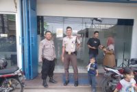 Unit Patroli Polsek Lemahabang Polres Karawang Polda Jabar Gelar Patroli Di Kantor BRI