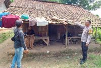 Kini Giliran Ibu Karmis Didatangi Polisi Caket Desa Karang Anyar Polsek Klari