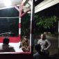 Bhabinkamtibmas Polsek Pakisjaya Polres Karawang Keliling Cek Poskamling Desa 