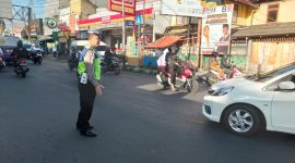 Cegah Kemacetan Polsek Garut Kota Polres Garut Giat Rawan Pagi di Musaddadiyah