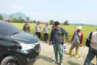 Kapolsek Tegalwaru Polres Karawang Bersama Unsur Muspika Giat Pendampingan Rencana Pembangunan Jembatan
