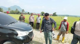 Kapolsek Tegalwaru Polres Karawang Bersama Unsur Muspika Giat Pendampingan Rencana Pembangunan Jembatan