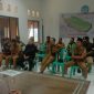 Beri Pesan Jaga Kamtibmas Bhabinkamtibmas Polsek Tegalwaru Polres Karawang Ikut Rapat Mingguan Desa
