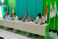 Bhabinkamtibmas Polsek Rengasdengklok Polres Karawang Hadiri Rapat Minggon Desa Kampung Sawah