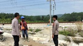 Polsek Ciampel Polres Karawang Giat Pengamanan di Commisioning KCJB
