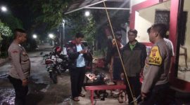 Polsek Majalaya Polres Karawang Kunjungi Warga Ngaronda 