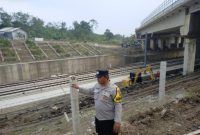 Bhabinkamtibmas Polsek Ciampel Polres Karawang Pam Lokasi KCJB