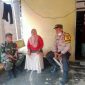Bhabinkamtibmas Polsek Telagasari Polres Karawang Bersama dengan Babinsa Menyambangi Warga Desa