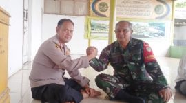 Polsek Banyusari Polres Karawang Bersama Babinsa di Kecamatan Banyusari – Karawang Tingkatkan Sinergitas