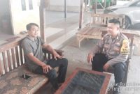 Selalu Aktif Jaga Silaturahmi Bhabinkamtibmas Polsek Banyusari Polres Karawang Giat Sambang