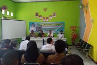 Bersama Membangun Desa Bhabinkamtibmas Polsek Telagasari Polres Karawang Hadiri Rapat Minggon