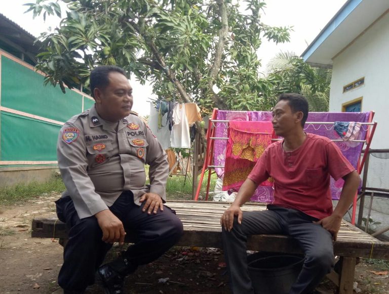 Polsek Pakisjaya Polres Karawang Melalui Bhabinkamtibmas Sosialisasikan Polisi CAKET 