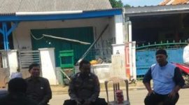 Bhabinkamtibmas Polsek Purwasari Polres Karawang Sambangi Masyarakat  Desa Tegalsari