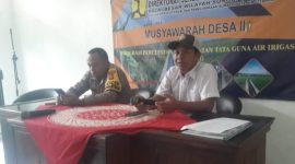 Bhabinkamtibmas Polsek Tempuran Polres Garut Hadiri Giat Minggon Desa di Lemahduhur