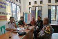 Begini Cara Bhabinkamtibmas Polsek Rengasdengklok Polres Karawang Saat Sambang Desa