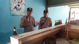 Kegiatan KRYD Dilakukan Personil Polsek Rengasdengklok Polres Karawang Datangi Tempat Jual Miras