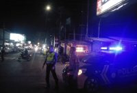 Cegah Kejahatan Polsek Malangbong Polres Garut Laksanakan Patroli Malam