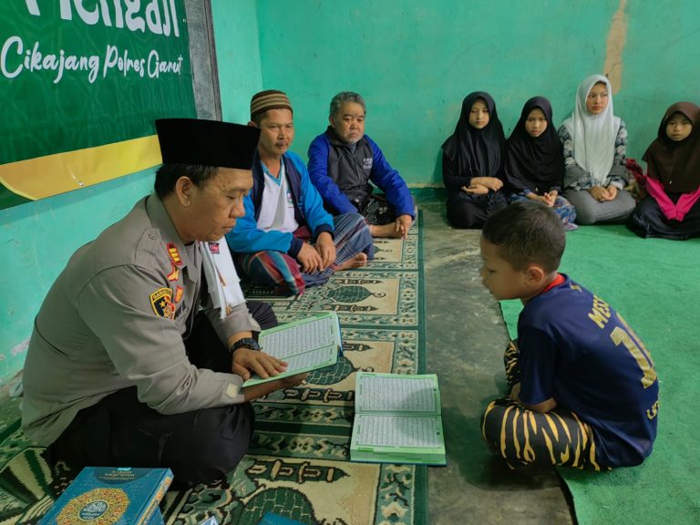 Kapolsek Cikajang Polres Garut Giat Polisi Mengaji