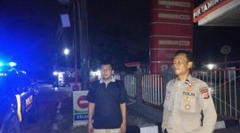 Bripka Johan anggota Unit Reskrim Polsek Pedes Polres Karawang Patroli Kring Serse