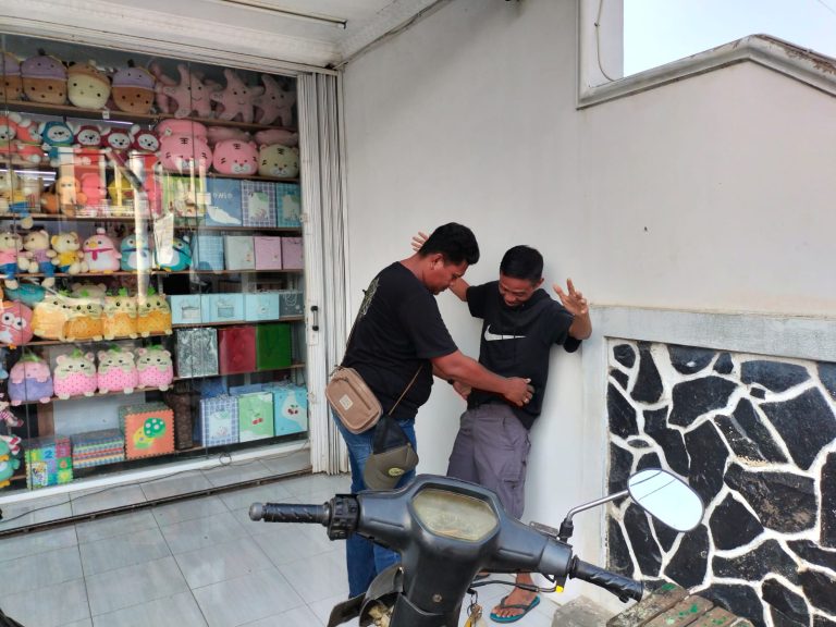 Cegah Kriminalitas Unit Reskrim Polsek Telagasari Polres Garut Sasar Juru Parkir Liar