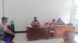 Kanit binmas Polsek Telagasari Polres Karawang Ikut Rapat Minggon Desa Kalisari 