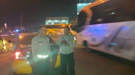 Sambangi Terminal Personil Patroli Polsek Klari Polres Karawang Berikan Himbauan Kamtibmas